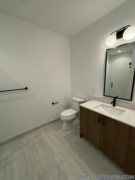 Building Photo - 199 Gardner St