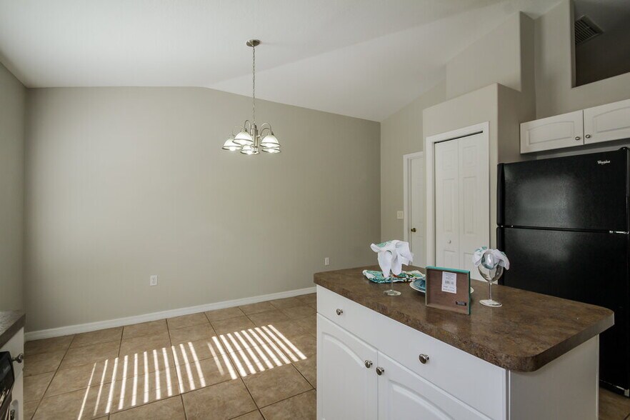 Building Photo - 2815 93rd Ct E