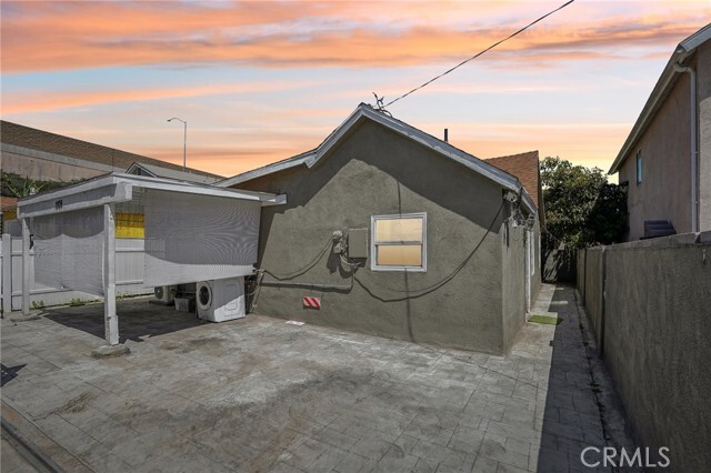 Building Photo - 1109 S Dacotah St