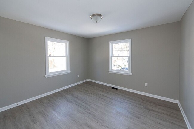 Building Photo - 4715 Green Glen Ln