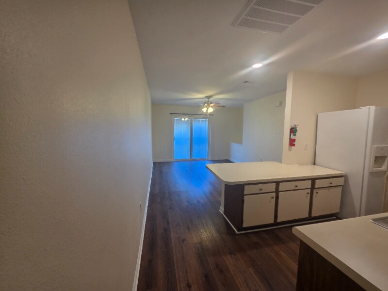 Building Photo - 4780 Pontchartrain Dr