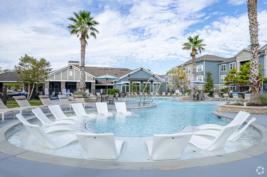 Victory North 2205 W Walker St League City TX 77573 Apartment Finder