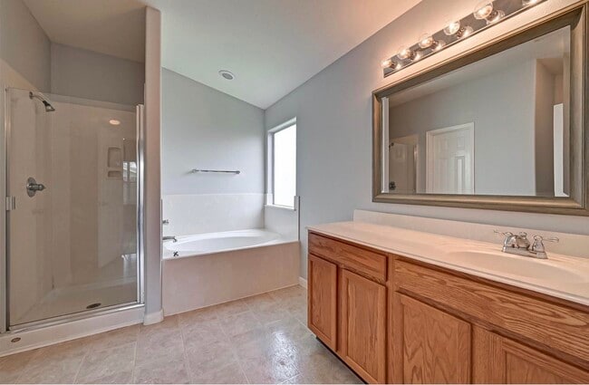 Building Photo - 26435 Marble Falls Bend