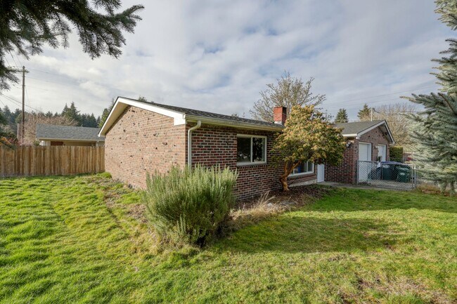 Building Photo - Desirable Tumwater Hill 1960's classic charmer with 2 beds, 1 bath, attached garage. New paint an...