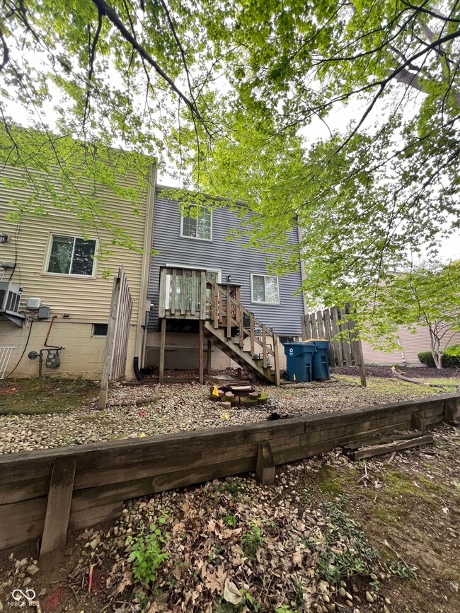 Building Photo - 9445 Timber View Dr