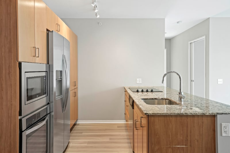 Building Photo - 507 N St Clair St