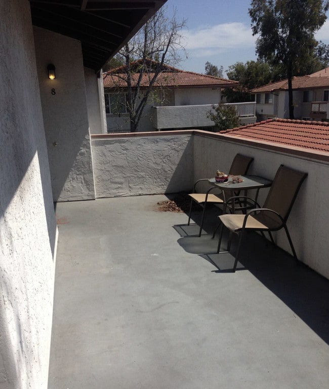 Building Photo - 9885 Caspi Gardens Dr