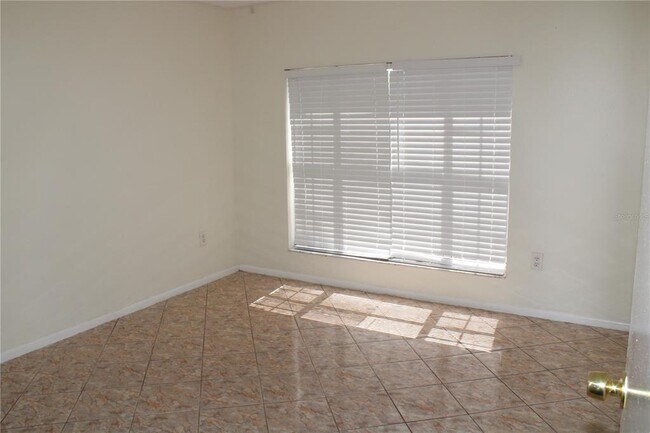 Building Photo - 11111 Bloomington Dr