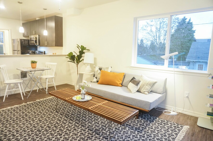 Woodstock Apartments 6006 SE 53rd Ave Portland OR 97206 Apartment