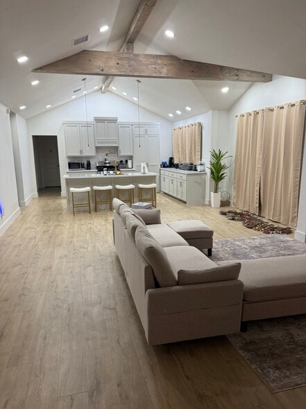 Building Photo - 310 N Rosedale Ave