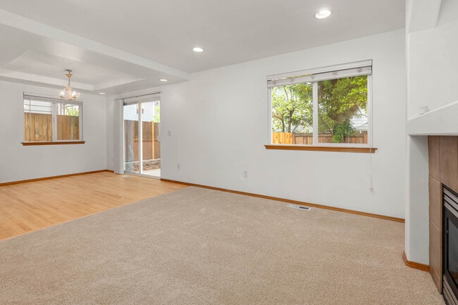 Building Photo - 13419 31st Dr SE