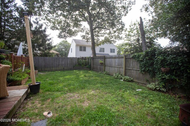 Building Photo - 457 Augustus Rd