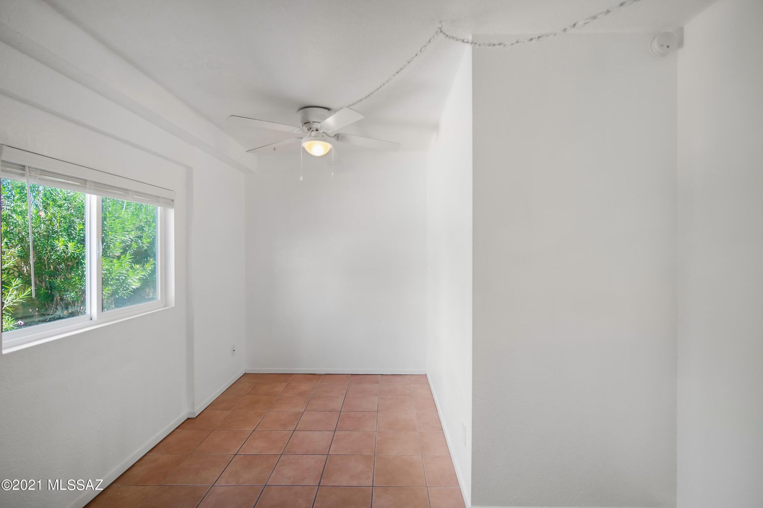 Flex space - 1850 N Circulo de la Cienega