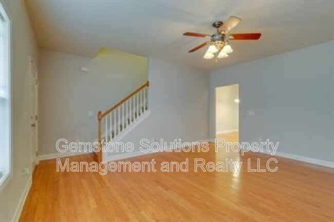Building Photo - 6017 Chickadee Cir