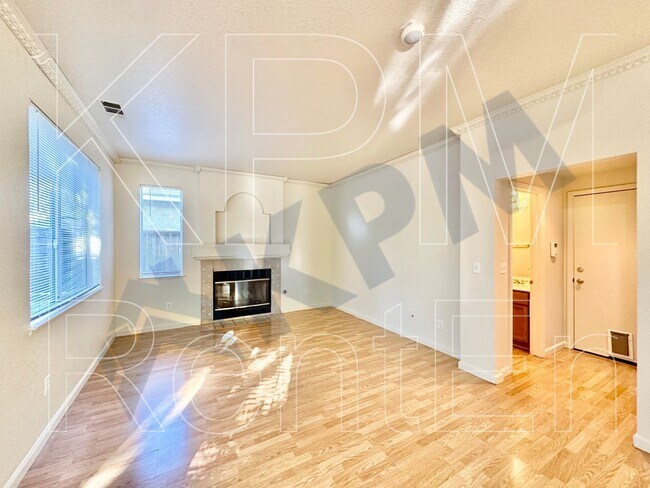 Building Photo - 3059 Carousel Cir