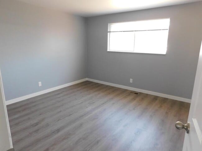 Building Photo - 3625 S 4445 W