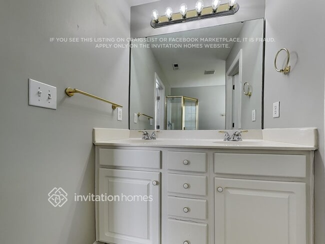 Building Photo - 14014 Wild Elm Rd