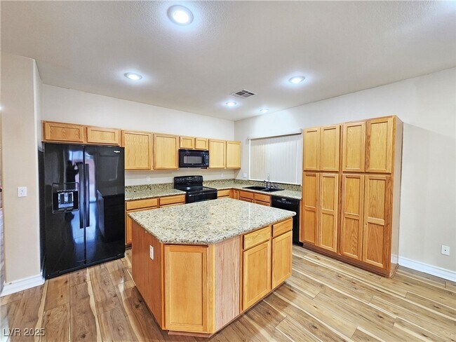 Building Photo - 5561 Carrara Pointe St