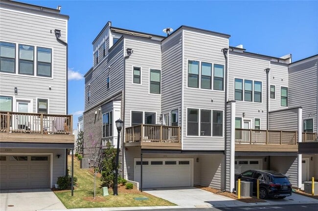 Building Photo - 2145 Burnside Dr NW