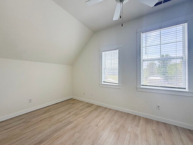 Building Photo - Pet-Friendly 3-Bedroom Home with Modern Features, Covered Deck & Bright Open Space