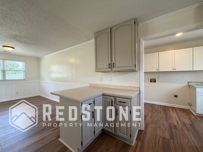 Building Photo - 3138 Whitesell Dr