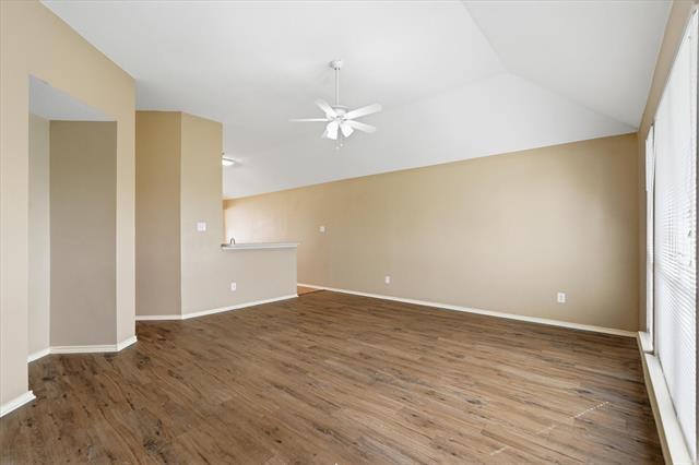 Building Photo - 9229 Chesapeake Ln