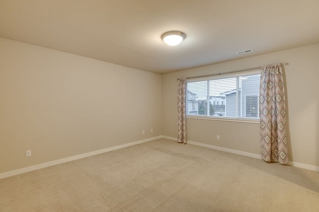 Building Photo - Beautiful Bothell Home Close to North Creek High!