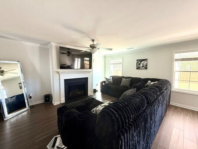 Building Photo - 2794 Prince Charles Ct