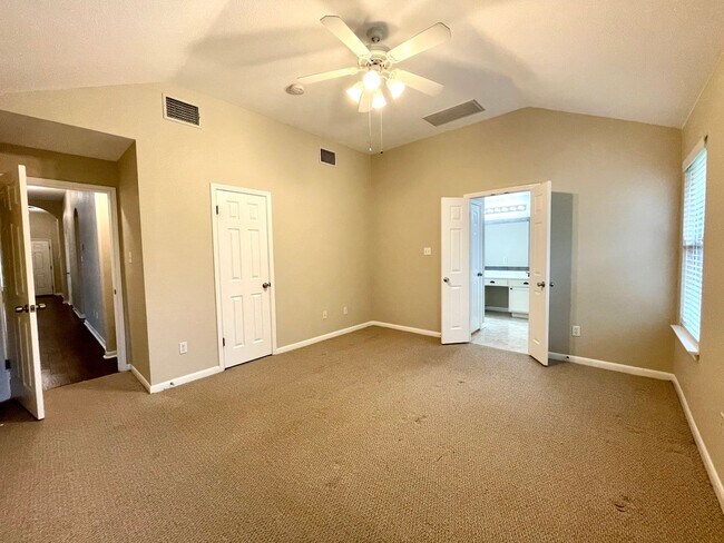 Building Photo - Charming 3-Bedroom Oasis in Round Rock