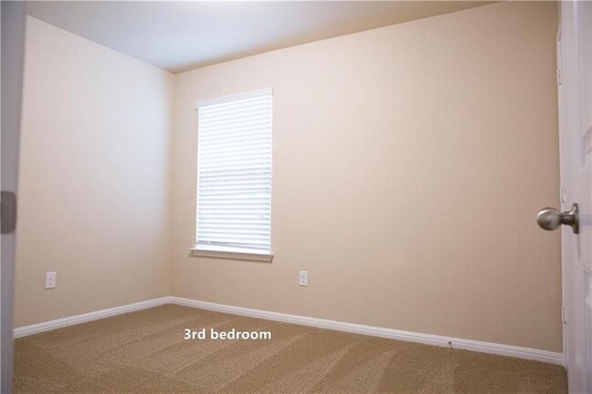 Building Photo - 11117 Furrow Hill Dr