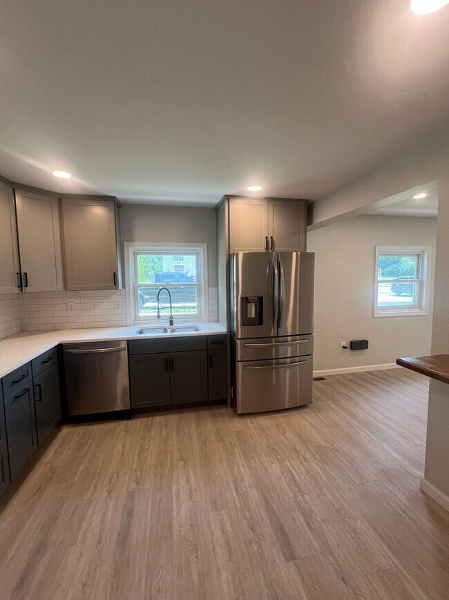 Building Photo - Newly renovated 3 bedroom home in Carlisle