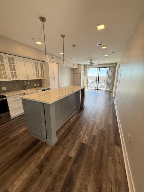 Building Photo - 480 N Main St