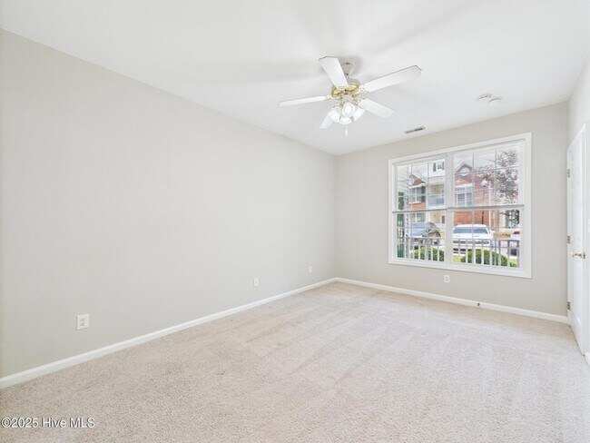 Building Photo - 2111 Kudrow Ln