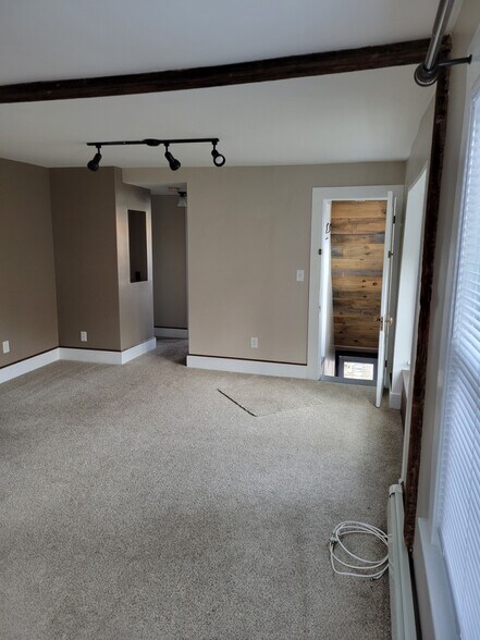 Living Room - 106 Granite St
