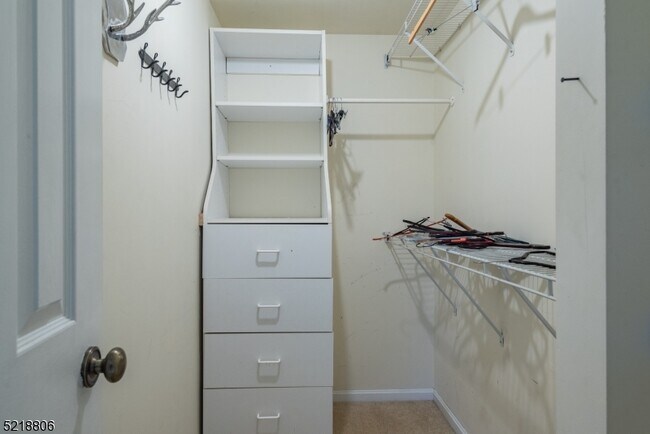 Building Photo - 20 Garden Ave