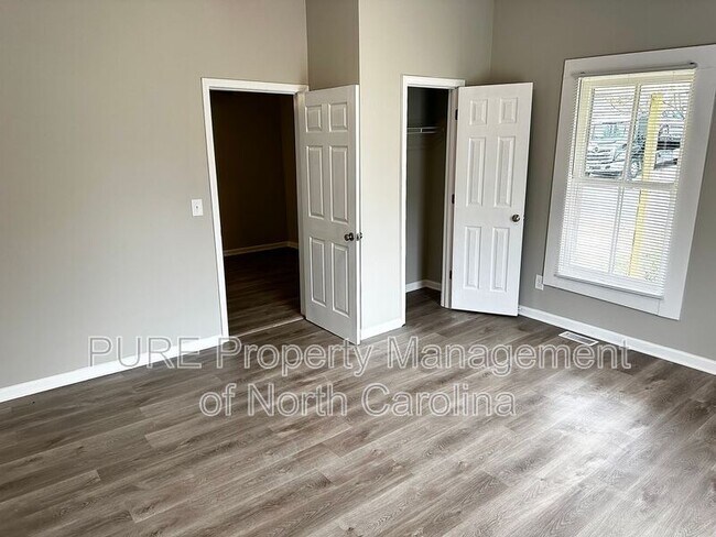Building Photo - 213 Irma Ave