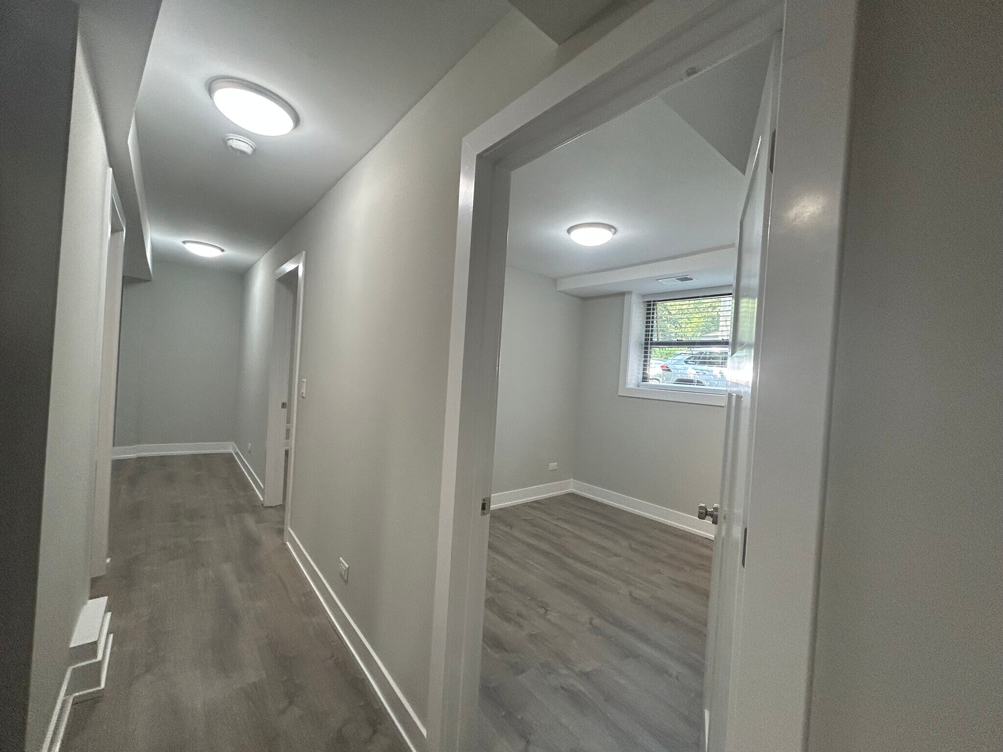 Building Photo - 1143 Maple Ave