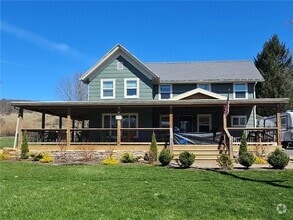 Building Photo - 11560 Maple Ave