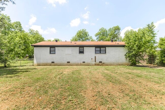 Building Photo - 1032 Taylors Mill Rd