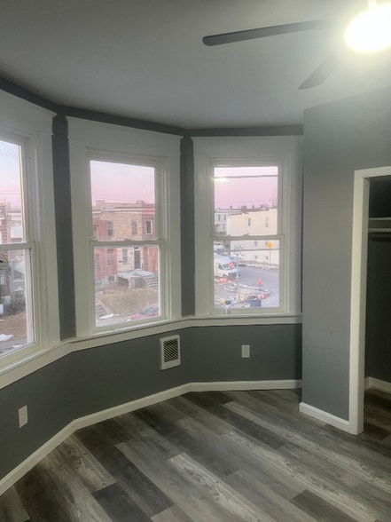 Building Photo - 2311 W Lexington St