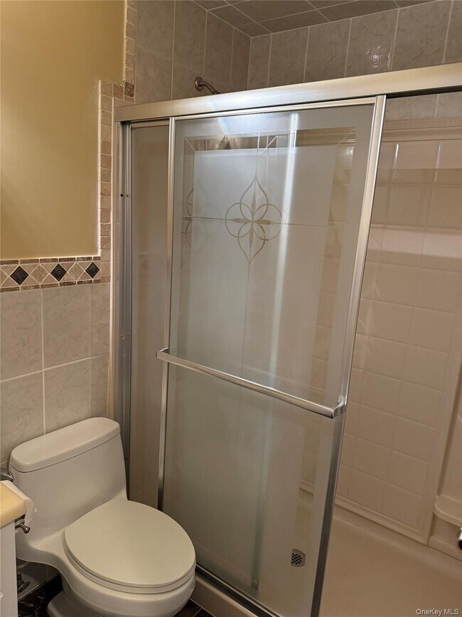 Building Photo - 40 New Holland Village