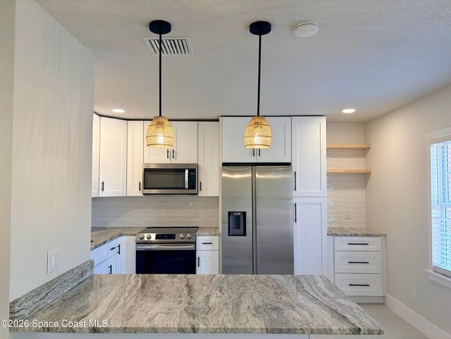 Building Photo - 909 S Colonial Ct