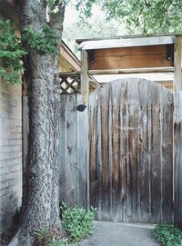 Building Photo - 9906 Hundred Oaks Cir