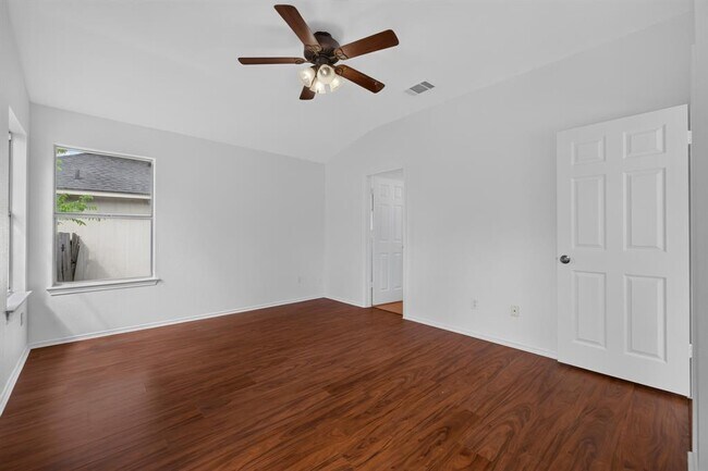 Building Photo - 17213 Bushmills Rd