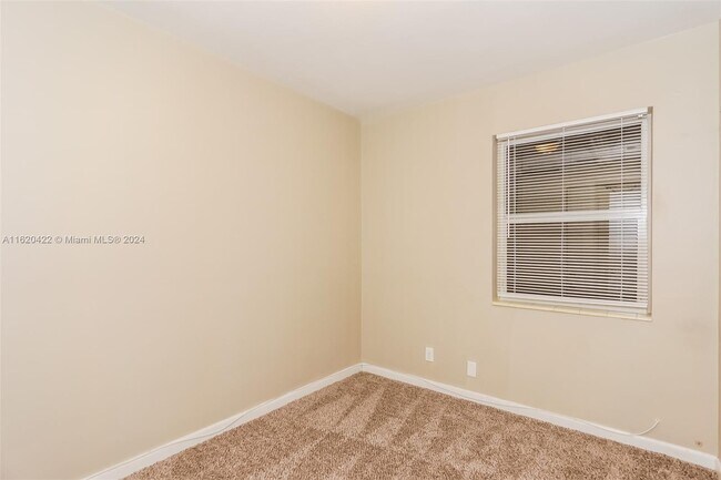 Building Photo - 1640 NW 3rd Ave