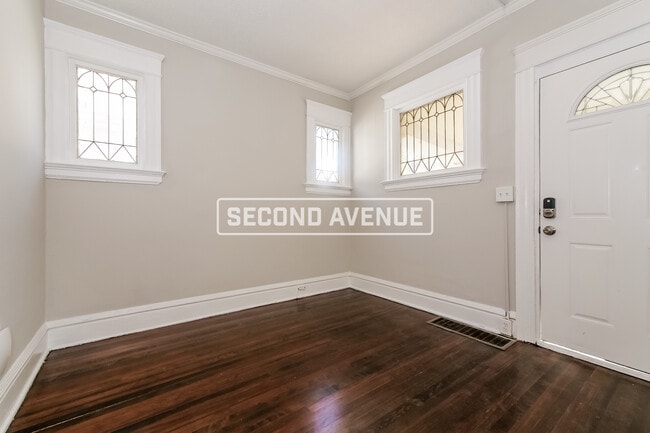 Building Photo - 2530 Mersington Ave
