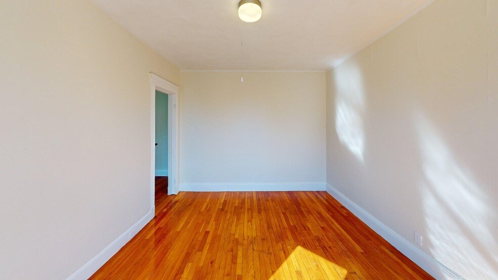 Building Photo - 1185 Boylston St
