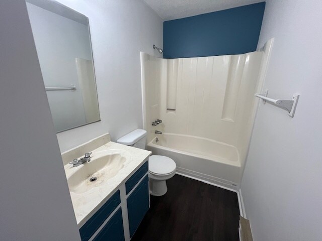 Building Photo - 235 Corona St