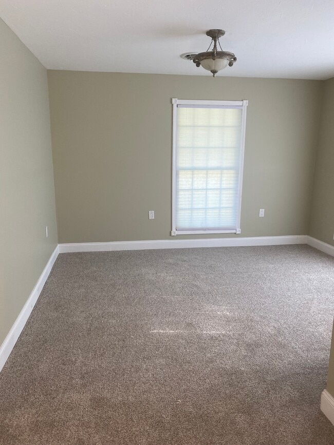 Building Photo - 1198 W. Social Row Rd.