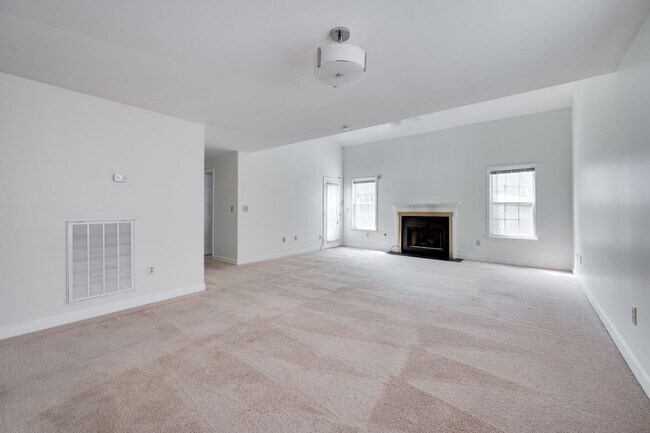 Building Photo - Great 3 bed 2 bath Home in Bellevue!